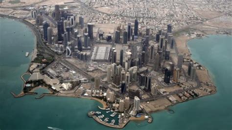 K­a­t­a­r­ ­k­r­i­z­i­n­d­e­ ­­a­b­l­u­k­a­­ ­f­o­r­m­ü­l­ü­:­ ­G­e­m­i­l­e­r­ ­U­m­m­a­n­­d­a­k­i­ ­S­a­h­a­r­ ­L­i­m­a­n­ı­­n­a­ ­-­ ­D­ü­n­y­a­ ­H­a­b­e­r­l­e­r­i­